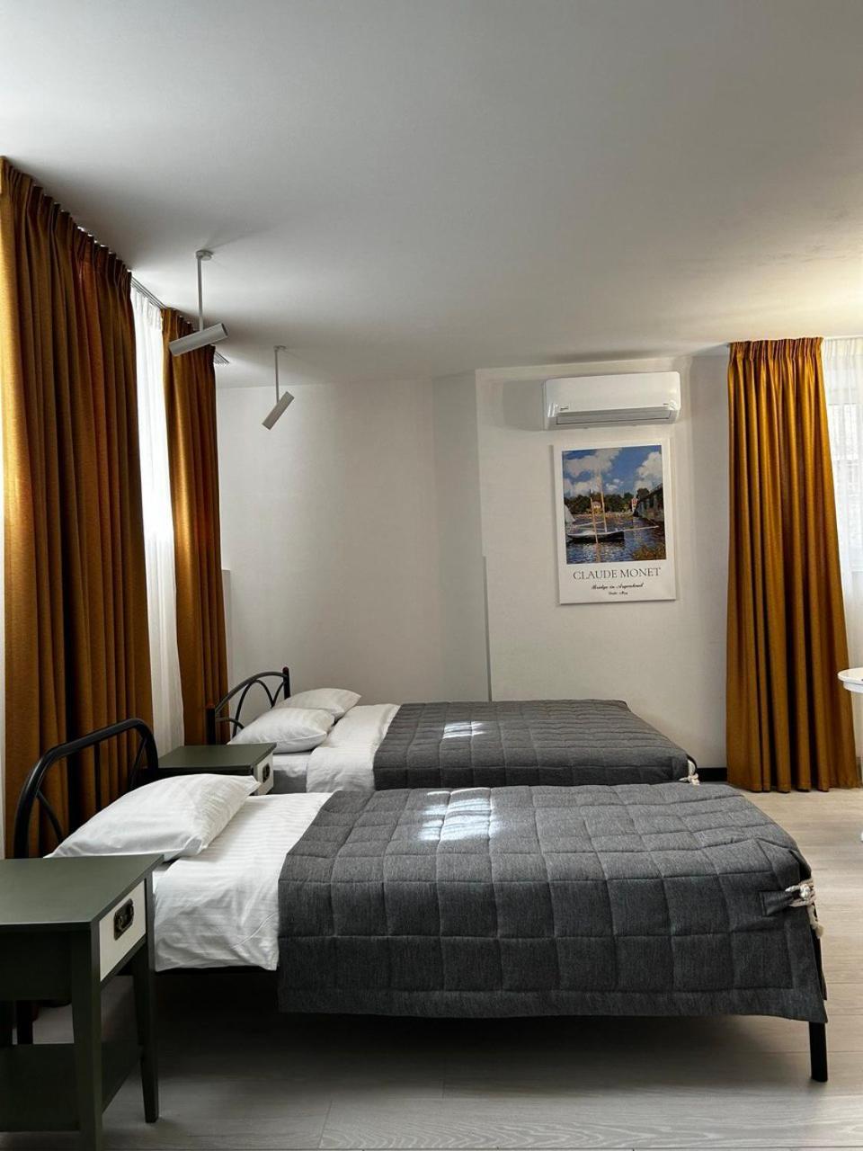 Gosudar Hotel Kropyvnytskyi Exterior foto