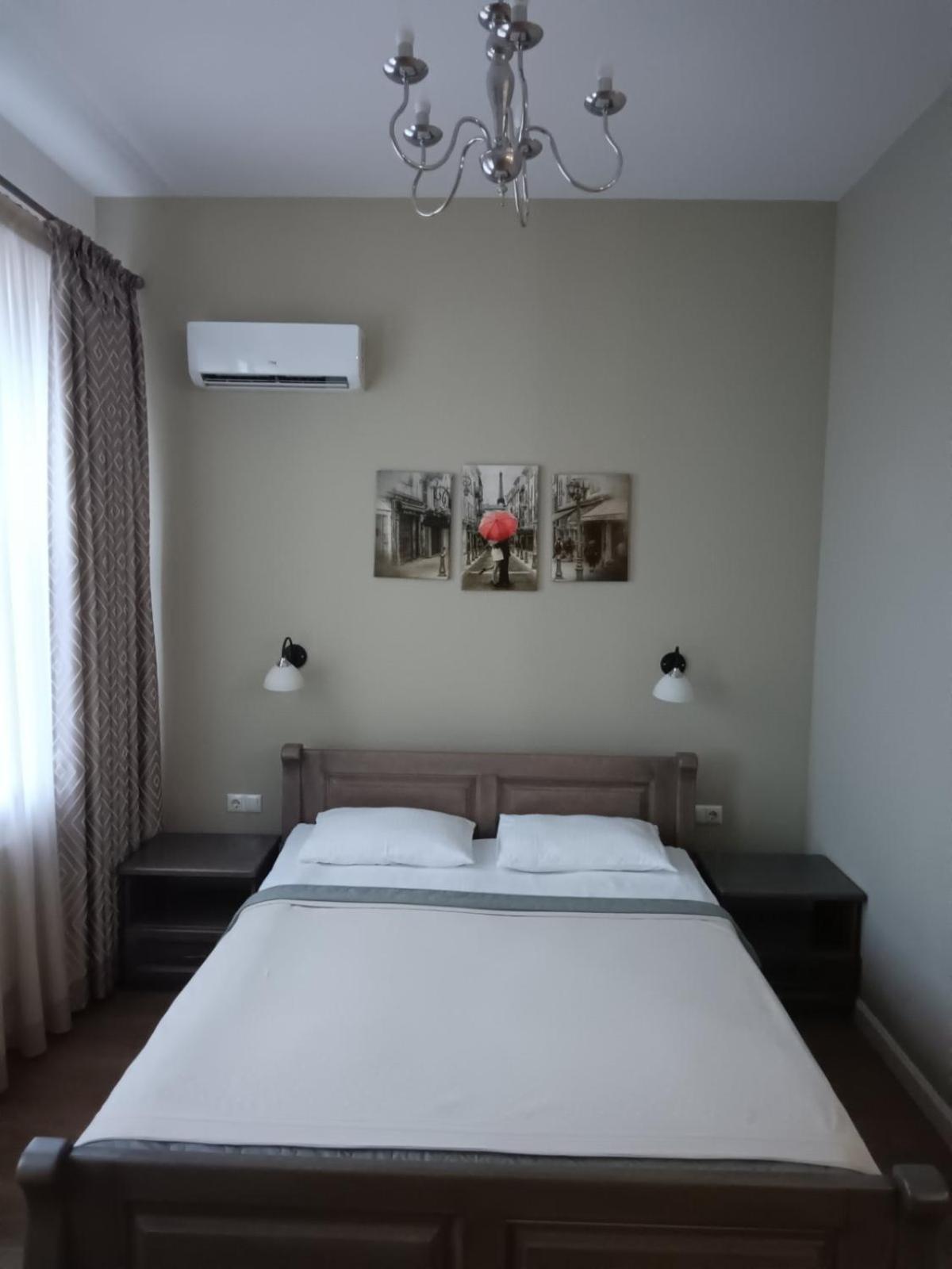 Gosudar Hotel Kropyvnytskyi Exterior foto