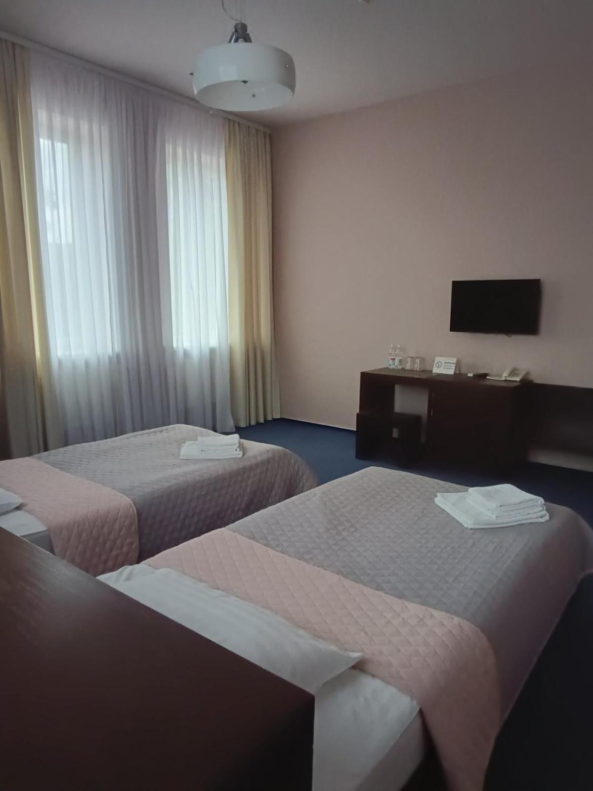 Gosudar Hotel Kropyvnytskyi Exterior foto